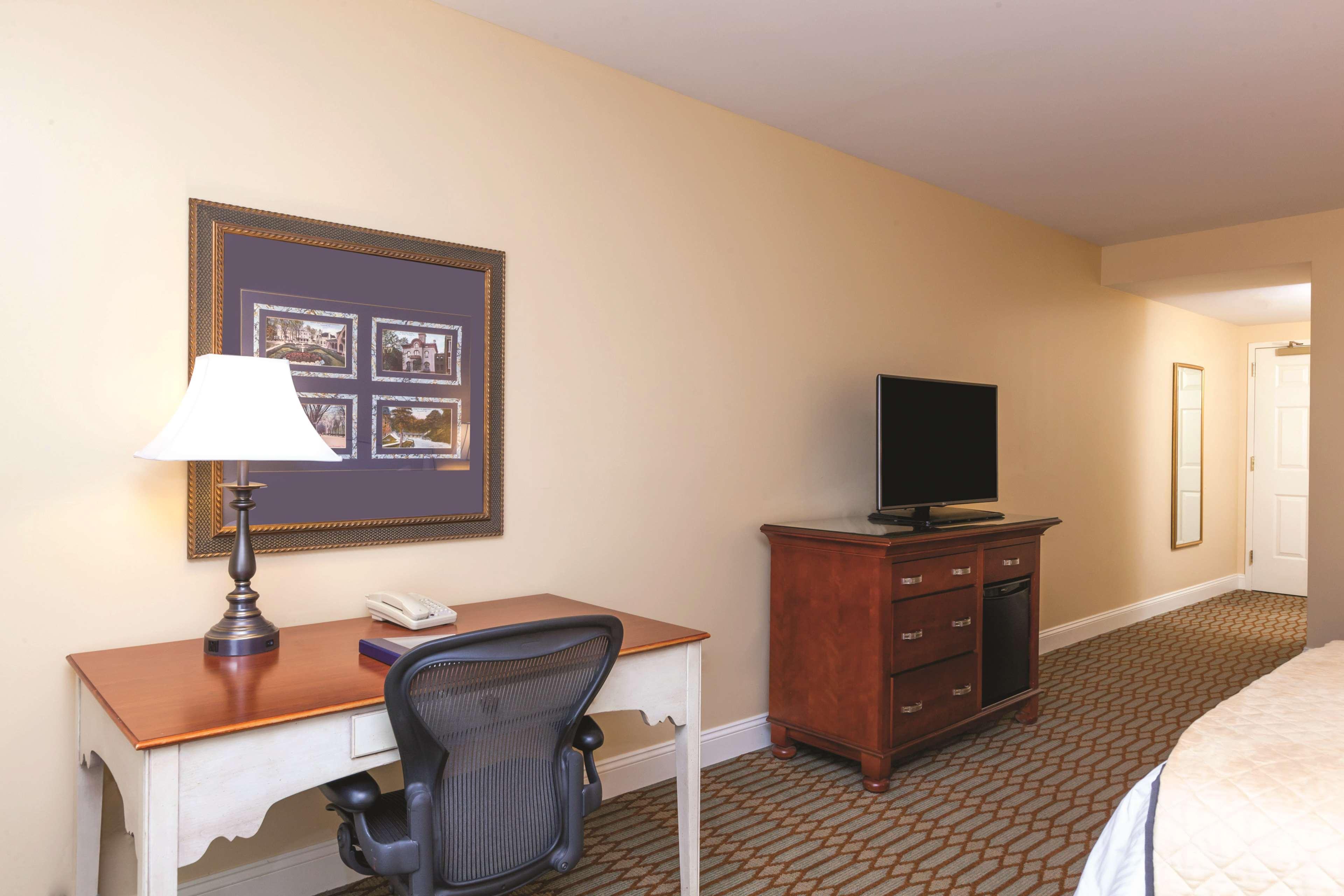 Virginia Crossings Hotel, Tapestry Collection By Hilton Glen Allen Eksteriør bilde
